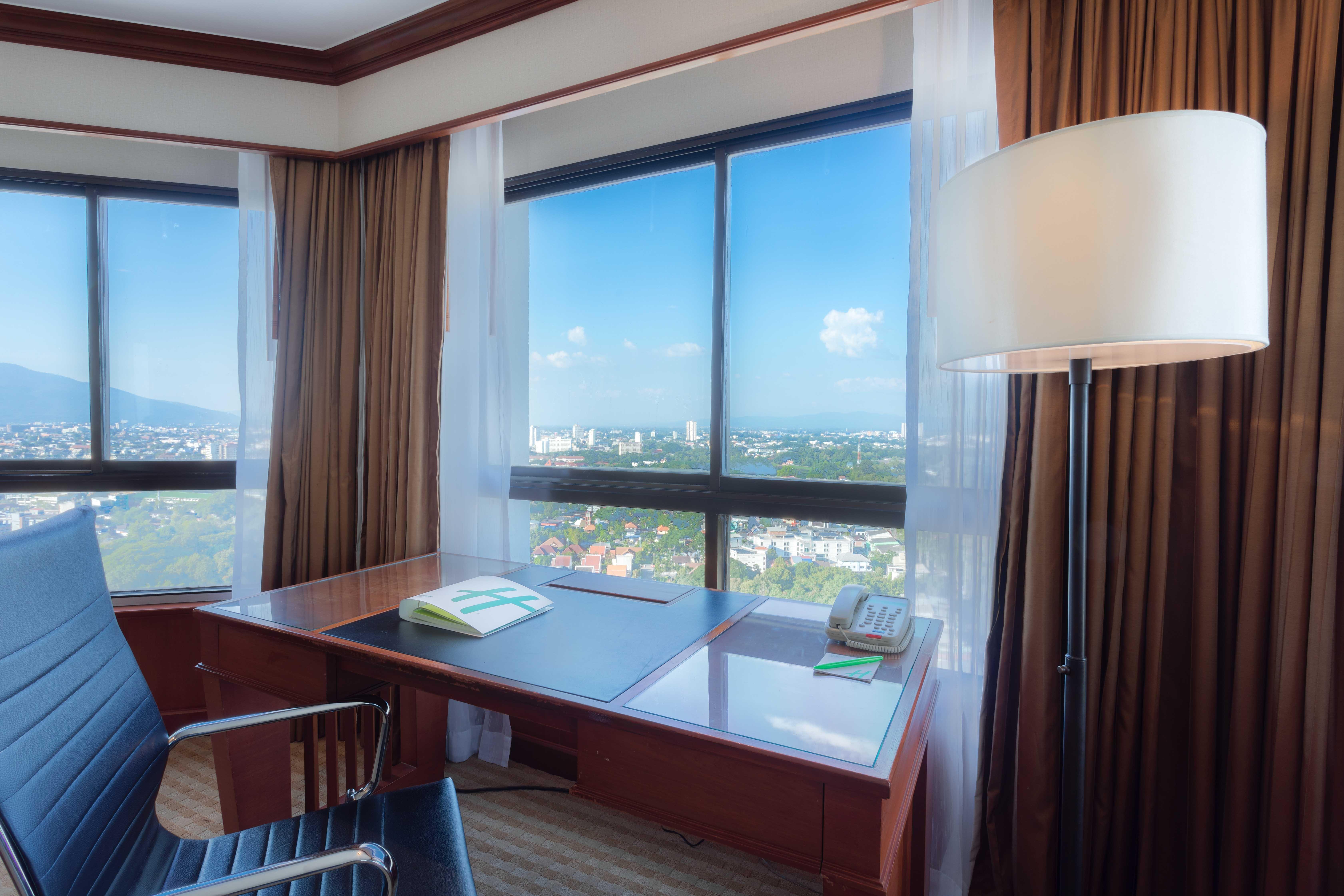 Centara Riverside Hotel Chiang Mai Buitenkant foto