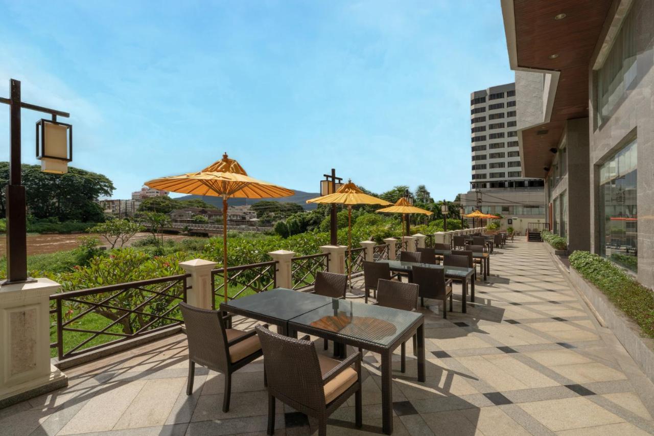 Centara Riverside Hotel Chiang Mai Buitenkant foto