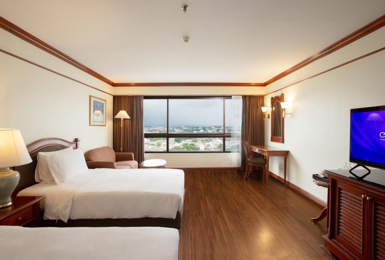 Centara Riverside Hotel Chiang Mai Buitenkant foto